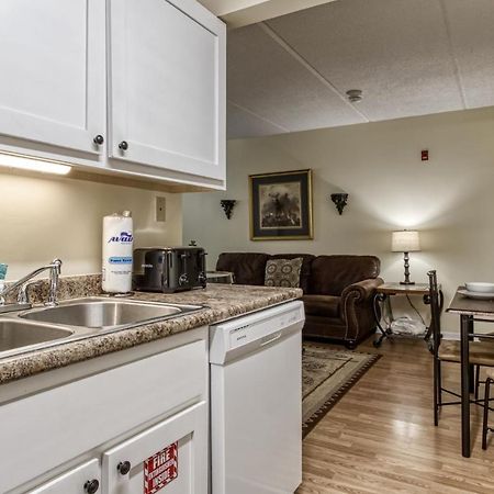 Gatlinburg Towers Condo Unit 501 - Great Location! Close To Town! Condo Екстер'єр фото