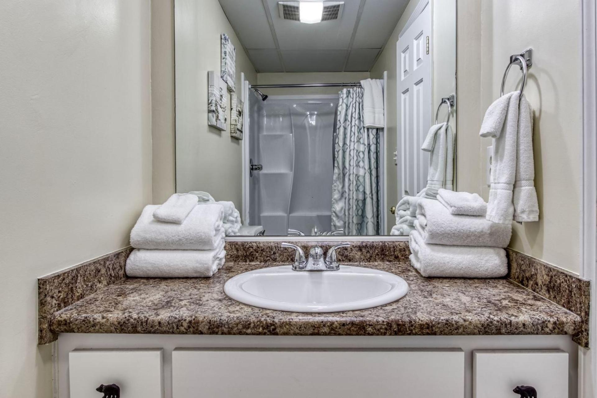 Gatlinburg Towers Condo Unit 501 - Great Location! Close To Town! Condo Екстер'єр фото